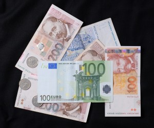 15.07.2022.,Zagreb - Vijeće za ekonomske i financijske poslove EU-a (Ecofin) usvojilo je tri konacna pravna akta koja su potrebna kako bi Hrvatska mogla uvesti euro 1. sijecnja 2023., medju kojima je i odluka o stopi konverzije kune u euro po sredisnjem paritetu 1 euro = 7,53450 kuna. Photo: Tomislav Miletic/PIXSELL