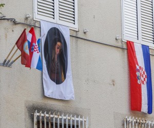 15.08.2022., Sinj - Nakon pandemije koronavirusa ove godine u centru Sinja na blagdan Velike Gospe vladaju guzve i susur.   Photo: Miroslav Lelas/PIXSELL