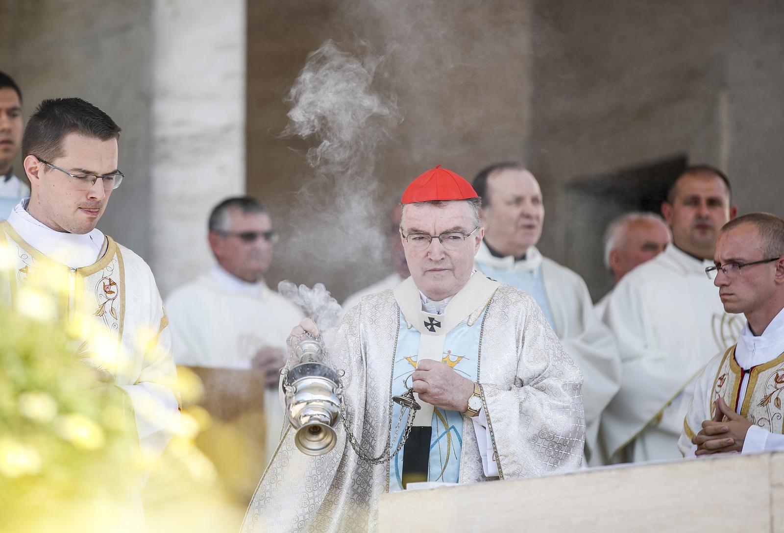 15.08.2022., Marija Bistrica - Nacionalno svetiste Majke Bozje Bistricke, Svetkovina Velike Gospe. Sredisnje euharistijsko slavlje u crkvi na otvorenom bl. Alojzija Stepinca predvodio je zagrebacki nadbiskup kardinal Josip Bozanic.
 Photo: Slavko Midzor/PIXSELL