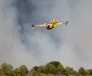 16.08.2022., Vrpolje - Veliki pozar u Vrpolju kod Sibenika uz kopnene snage gase i cetri kanadera.

 Photo: Dusko Jaramaz/PIXSELL