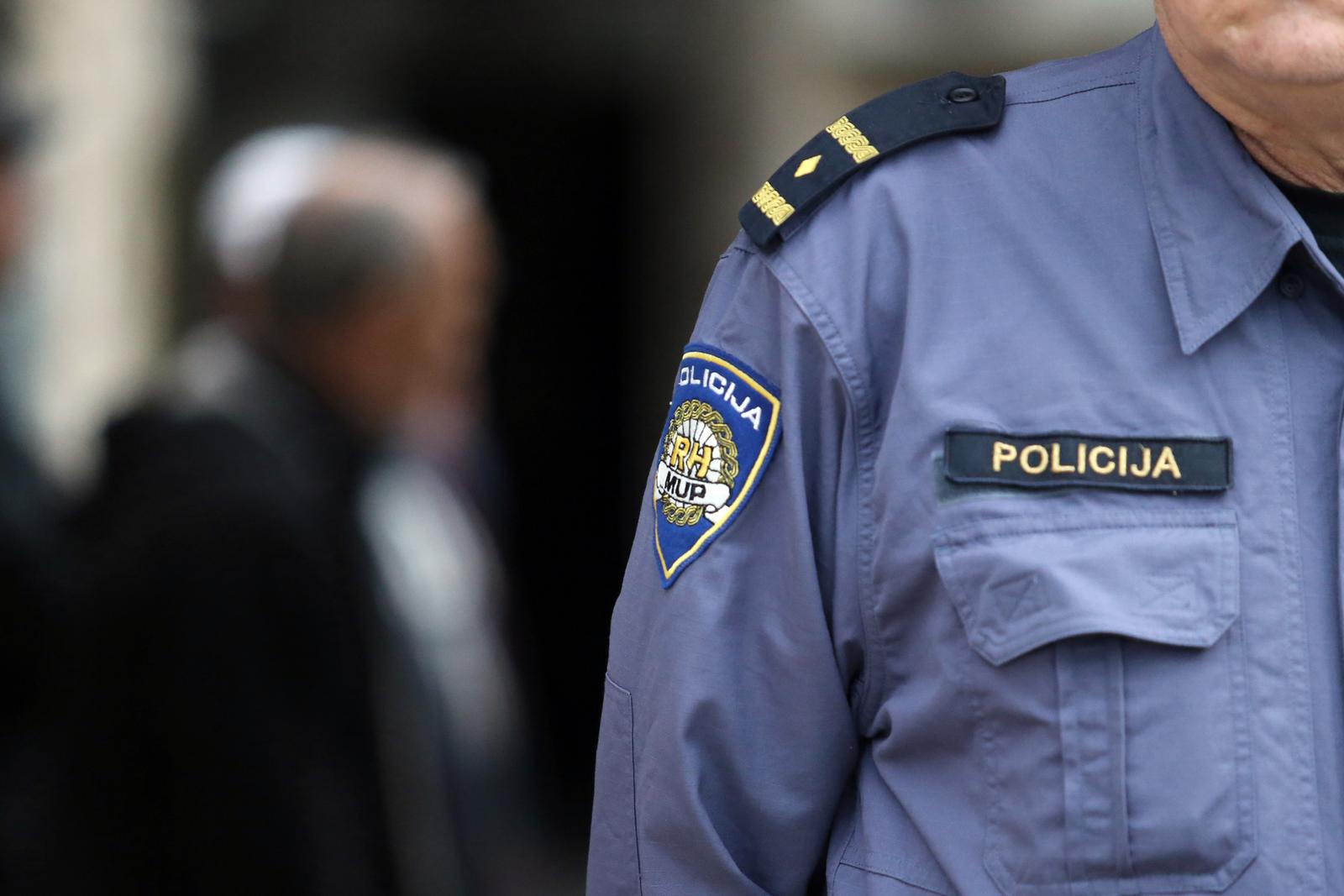 17.04.105., Split - Policija, automobi i policijske oznake."nPhoto: Ivo Cagalj/PIXSELL