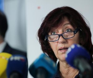 18.07.2022., Zagreb, Hrvatski lijecnicki sindikat i Hrvatska lijecnička komora - pressica o sustava koeficijenata za place, radnopravnog statusa lijecnika i posljedica za buducnost hrvatskog javnog zdravstvenog sustava. Govorili su mr.sc. Renata Culinovic-Caic, predsjednica HLS-a i doc.dr.sc. Kresimir Luetic, predsjednik HLK-a, Vesna Potocki Rukavina i primarijus Boris Ujevic Photo: Emica Elvedji/PIXSELL