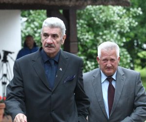 22.05.2015., Zagreb - U vili Prekrizje odrzana je prva sjednica Vijeca za domovinsku sigurnost. Davor Domazet Loso  i Pavao Miljavac. Photo: Zeljko Lukunic/PIXSELL