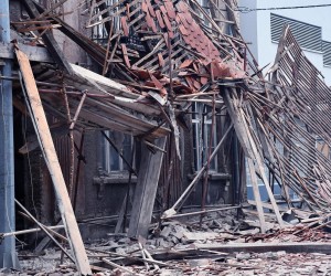 24.08.2022.,Sisak - Jutros oko 5,15 sati srusila se kuca u Frankopanskoj ulici koja je ostecena u potresu. Srecom nitko nije nastradao prilikom urusavanja. Ocevid je u tijeku, a nakon toga ce uslijediti uklanjanje ostataka kuce. Photo: Nikola Cutuk/PIXSELL