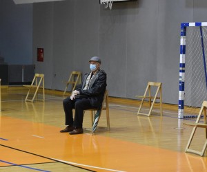 26.02.2022., Sibenik - Unatoc smanjenom interesu Zavod za javno zdrastvo Sibensko-kninske zupanije ostavljen je punkt za cijepljenje u sportskoj dvorani na Baldekinu.  Photo: Hrvoje Jelavic/PIXSELL