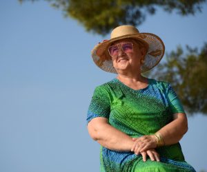27.07.2022., Pula -  Lidia Bastianich na popularnom pulskom setalistu i kupalistu - Lungomare.
  Photo: Sasa Miljevic/PIXSELL