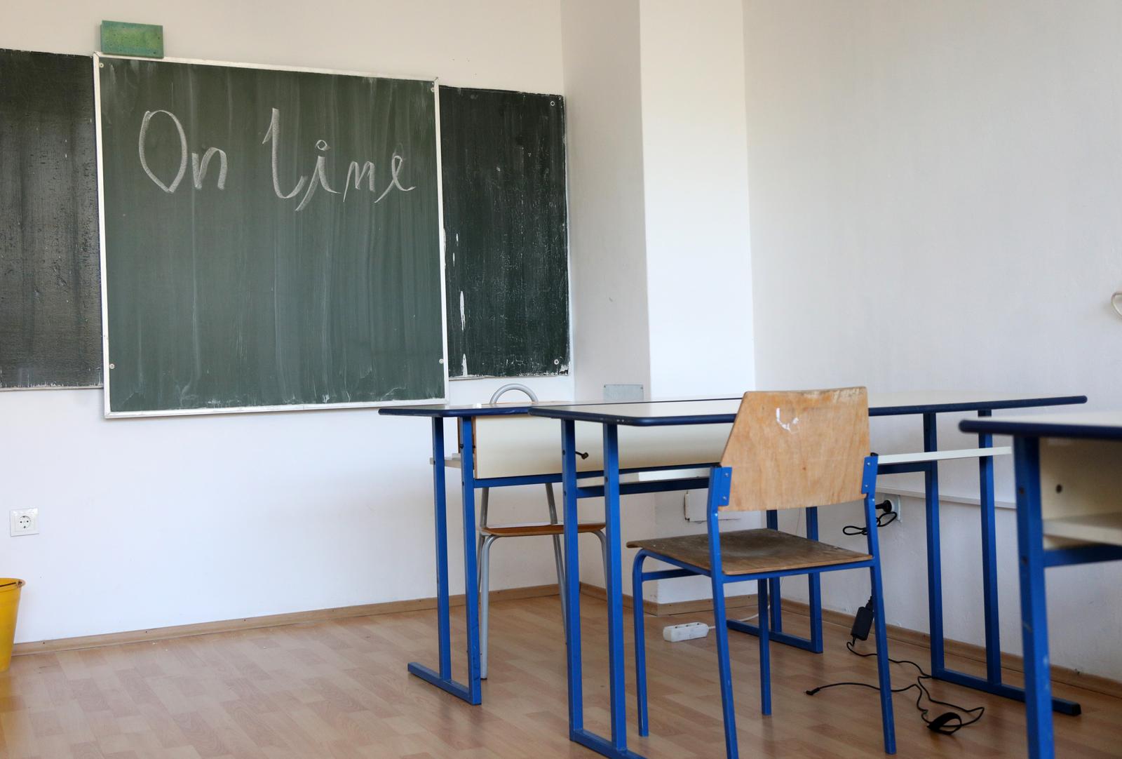 29.10.2021.,Sibenik-Sljedeci cetvrtak i petak nastava ce za sve skole i razrede biti online.  Photo: Dusko Jaramaz/PIXSELL