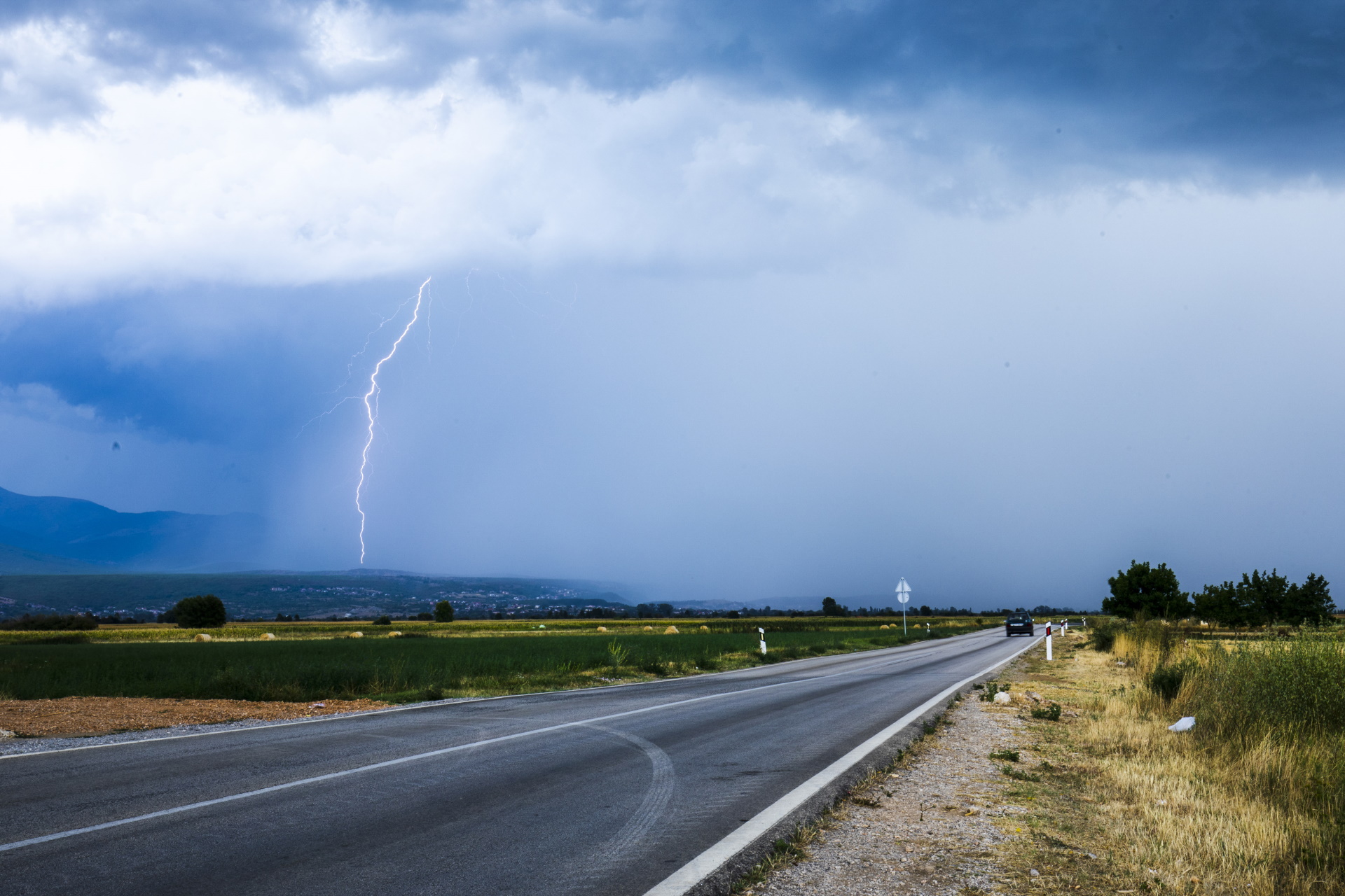 17.08.2021., Sinj - Grmljavinsko nevrijeme u Sinju.
Photo: Miroslav Lelas/PIXSELL