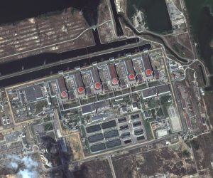 epa10129321 A handout photo made available by Maxar Technologies of the Zaporizhzhia nuclear power plant facility in Enerhodar, Ukraine, 19 August 2022. No significant signs of recent shelling or damage was seen in or around the nuclear plant.  EPA/MAXAR TECHNOLOGIES HANDOUT HANDOUT -- MANDATORY CREDIT: SATELLITE IMAGE 2022 MAXAR TECHNOLOGIES -- THE WATERMARK MAY NOT BE REMOVED/CROPPED -- HANDOUT EDITORIAL USE ONLY/NO SALES