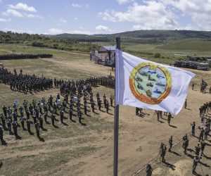 epa10149762 A handout image made available 31 August 2022 by the press service of the Russian Defence Ministry shows servicemen from 14 countries march during  opening ceremony of the Vostok 2022 strategic command and staff exercise at the Sergeyevsky training ground in the Primorsky territory in the Russian Far East, Russia, The Vostok 2022 strategic command and staff exercise will take place from 01 to 07 September 2022 and will involve over 50,000 servicemen and more than 5,000 units of weapons and military equipment.  EPA/RUSSIAN DEFENCE MINISTRY PRESS SERVICE/HANDOUT HANDOUT  HANDOUT EDITORIAL USE ONLY/NO SALES
