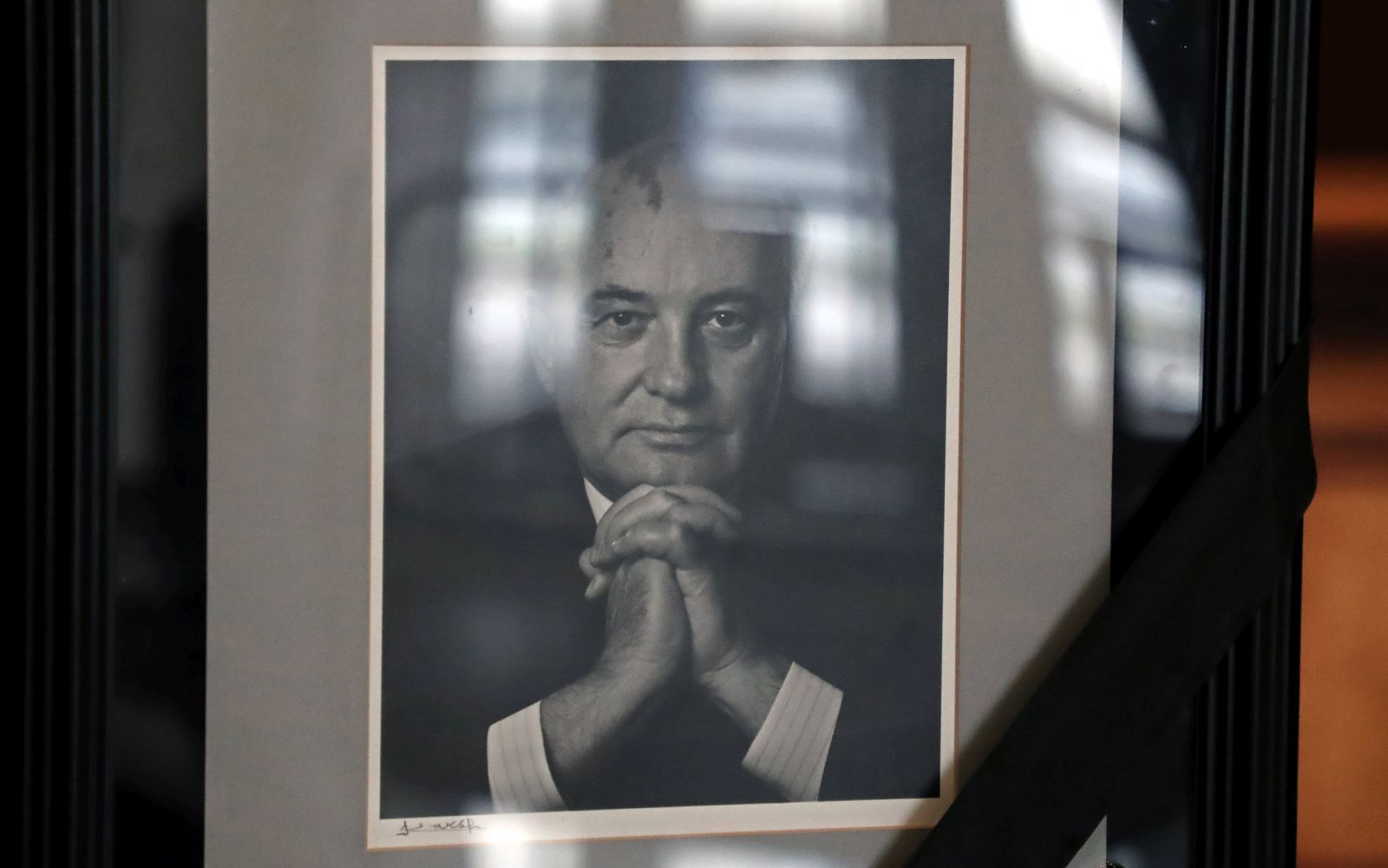 epa10154908 A view of a portrait of late former Soviet president Mikhail Gorbachev in his office in the Gorbachev Foundation headquarters in Moscow, Russia, 02 September 2022. Former Soviet leader Mikhail Gorbachev died on 30 August 2022 at the age of 91 in Moscow Central Clinical Hospital. Gorbachev initiated numerous reforms during his tenure. He signed a nuclear arms treaty with the United States and withdrew the Soviet Union from the Soviet-Afghan war. His policies created freedom of speech and press, and decentralized fiscal policy planning and execution to increase efficiency. Gorbachev was the last leader of the Soviet Union, overseeing Russia transition from one party rule to a fragile democracy. The farewell to Mikhail Gorbachev will take place on 03 September in the Hall of Columns of the House of Trade Unions in Moscow, reserved for illustrious personalities.  EPA/MAXIM SHIPENKOV