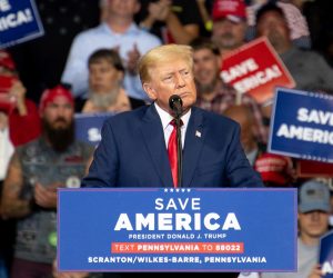 epa10158589 Former President Donald J. Trump speaks at the Mohegan Sun Arena in Wilkes-Barre, Pennsylvania, USA, 03 September 2022. This is Trump’s first public appearance since the 08 August raid of Mar-a-Lago in Palm Beach, Florida.  EPA/TRACIE VAN AUKEN