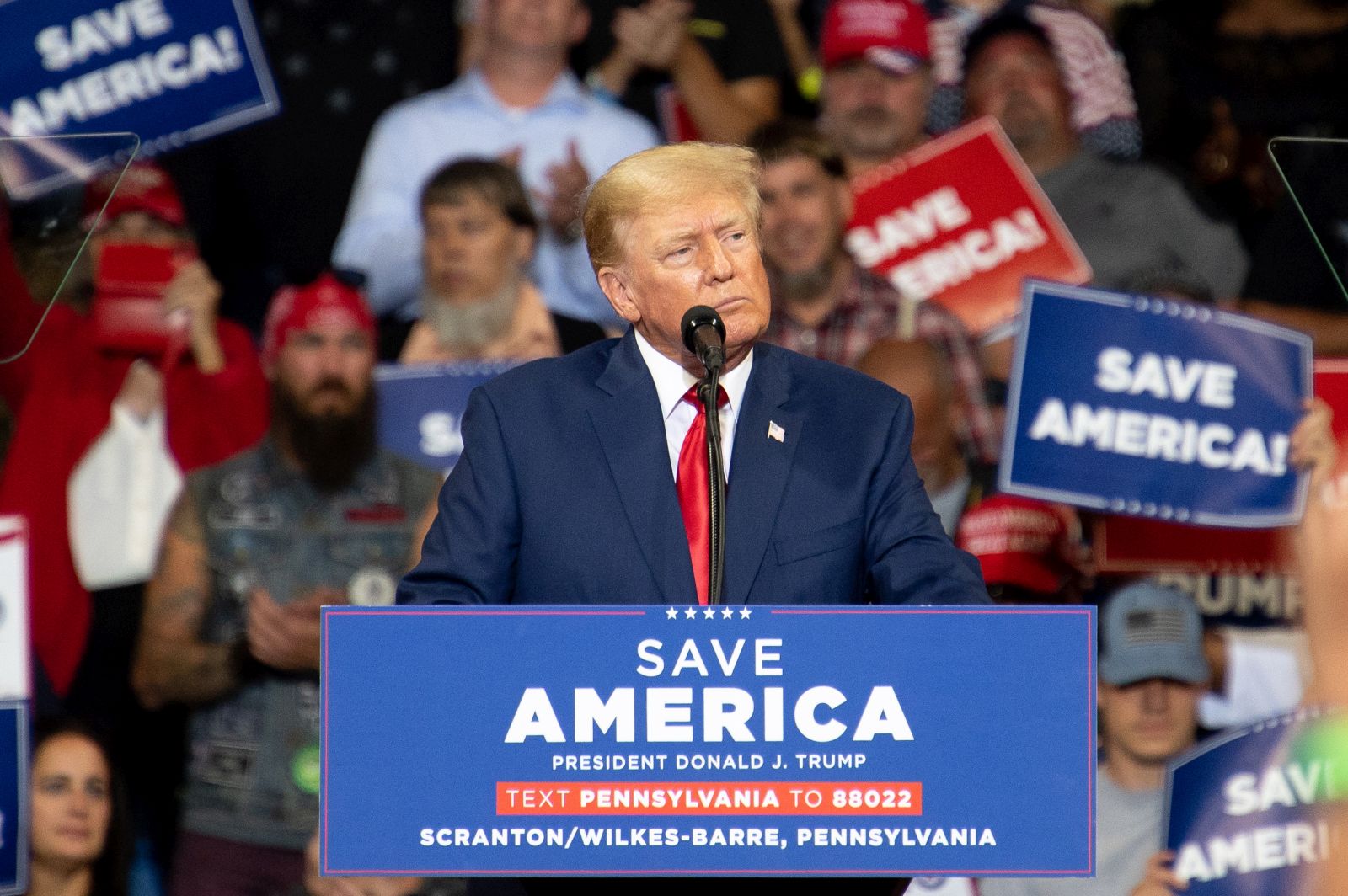 epa10158589 Former President Donald J. Trump speaks at the Mohegan Sun Arena in Wilkes-Barre, Pennsylvania, USA, 03 September 2022. This is Trump’s first public appearance since the 08 August raid of Mar-a-Lago in Palm Beach, Florida.  EPA/TRACIE VAN AUKEN