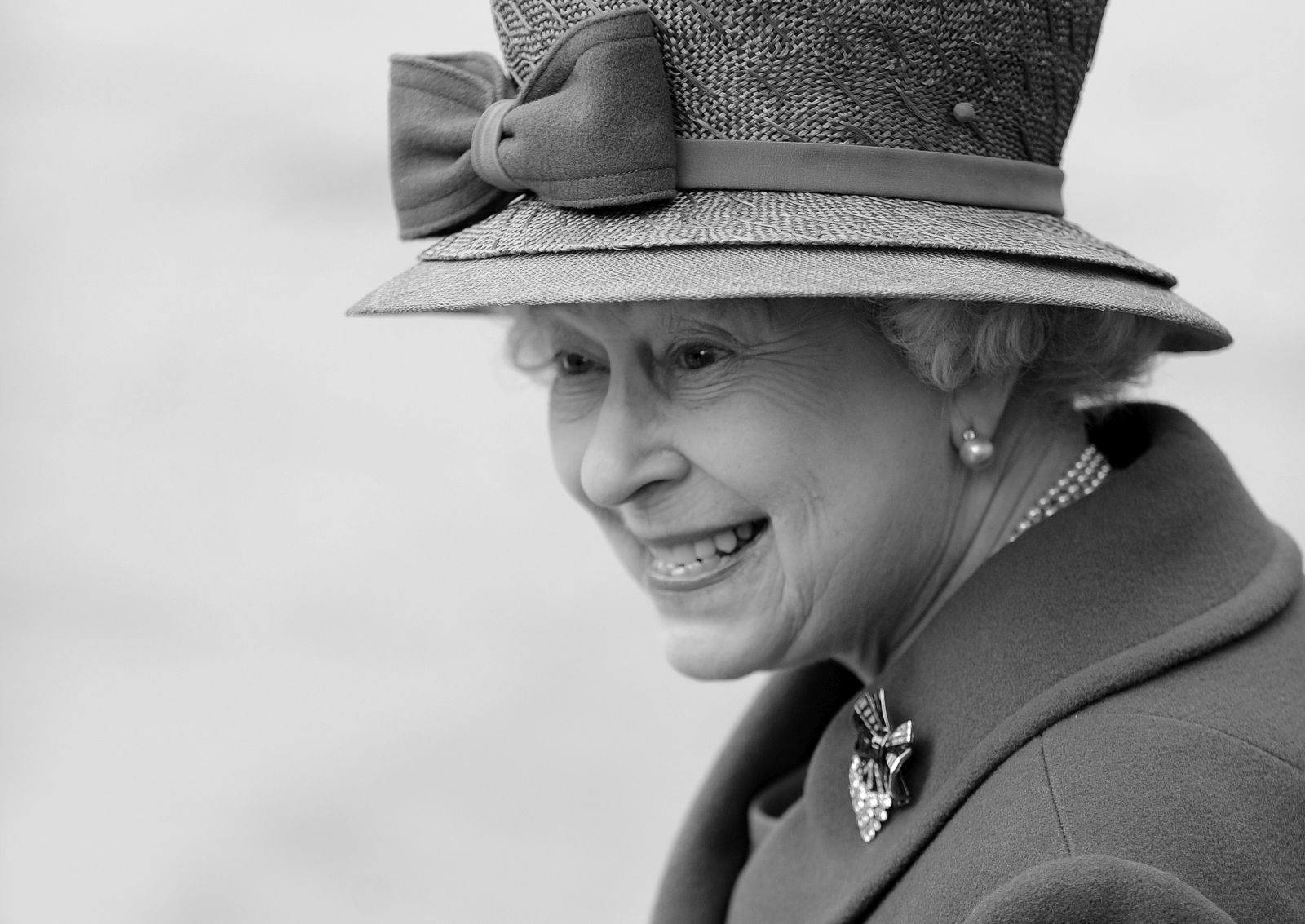 epa10170472 (FILE) - A picture dated 08 March 2010 shows Britain's Queen Elizabeth II during the multi-faith Commonwealth Day Observance service in London, Britain (reissued 08 September 2022). According to a statement issued by Buckingham Palace on 08 September 2022, Britain's Queen Elizabeth II has died at her Scottish estate, Balmoral Castle, on 08 September 2022. The 96-year-old Queen was the longest-reigning monarch in British history.  EPA/ANDY RAIN