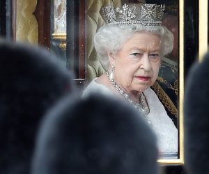 epa10170486 (FILE) - Britain's Queen Elizabeth II departs Buckingham Palace for the Queen's speech at the Opening of Parliament in London, Britain, 18 May 2016 (reissued 08 September 2022). According to a statement issued by Buckingham Palace on 08 September 2022, Britain's Queen Elizabeth II has died at her Scottish estate, Balmoral Castle, on 08 September 2022. The 96-year-old Queen was the longest-reigning monarch in British history.  EPA/ANDY RAIN *** Local Caption *** 52764357