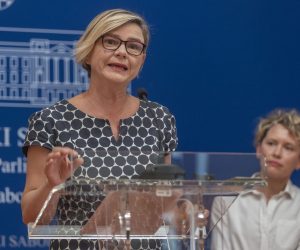 Zagreb, 14.9.2022 -  Klub zastupnika zeleno-lijevog bloka održao je konferenciju za medije na temu najave prioriteta rada Kluba zeleno-lijevog bloka za 12. sjednicu Hrvatskoga sabora i predstavljanje nove zastupnice Jelene Miloš. Na slici Sandra Benčić.
Foto Hina/ Dario GRZELJ/ dag