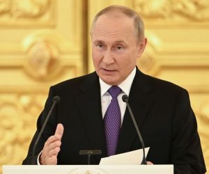 epa10183570 Russian President Vladimir Putin delivers a speech during a ceremony marking the 100th anniversary of the State Sanitary and Epidemiological Service at the Kremlin in Moscow, Russia, 14 September 2022.  EPA/PAVEL BEDNYAKOV / SPUTNIK / KREMLIN POOL MANDATORY CREDIT