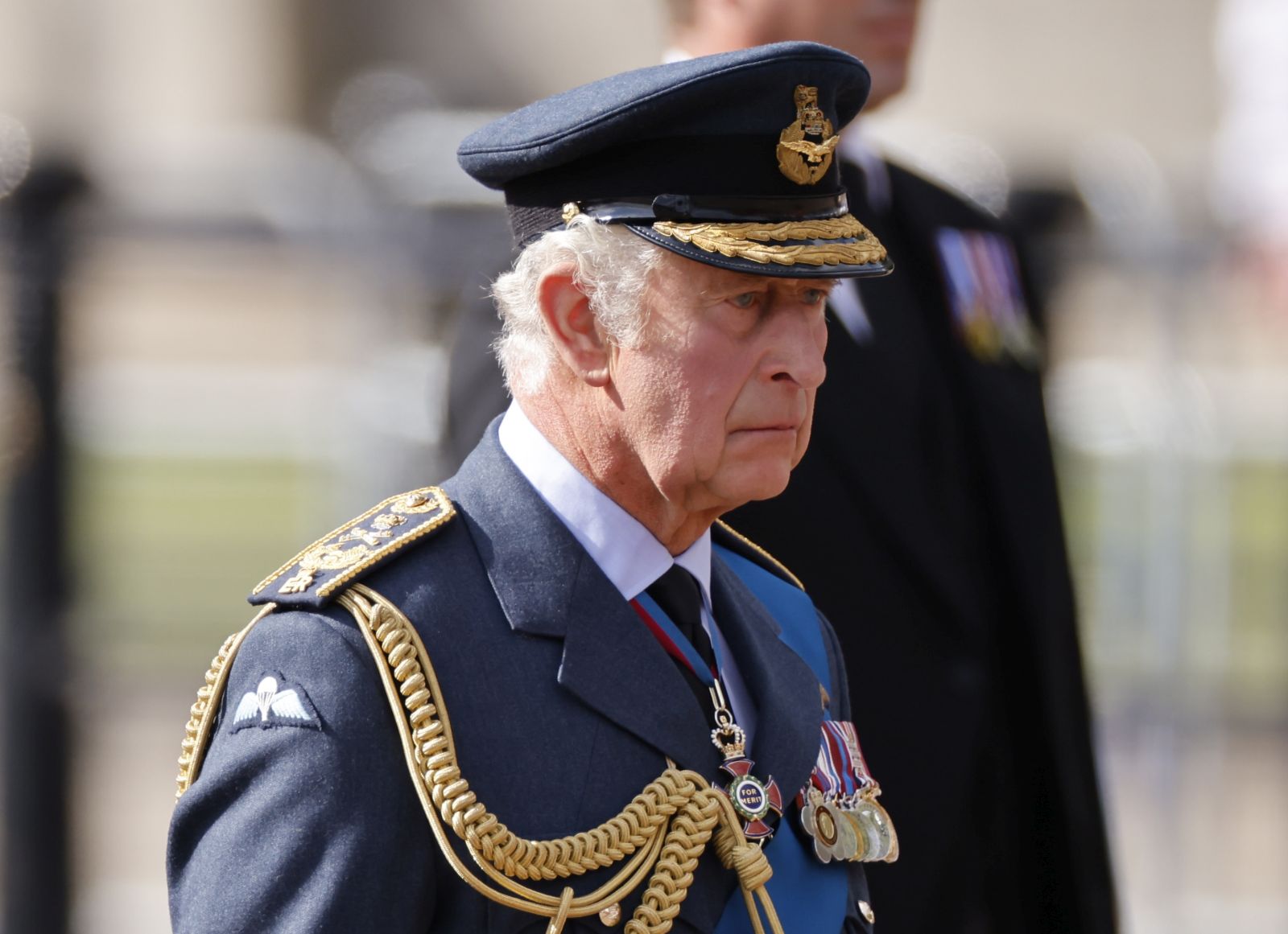 epa10183656 Britain's King Charles III follows the coffin containing the body of Queen Elizabeth II as it makes its way from Buckingham Palace to Westminster Hall in London, Britain, 14 September 2022. After a short service, the Queen’s lying in state will begin, lasting for four days and ending on the morning of the state funeral on the 19 September.  EPA/TOLGA AKMEN