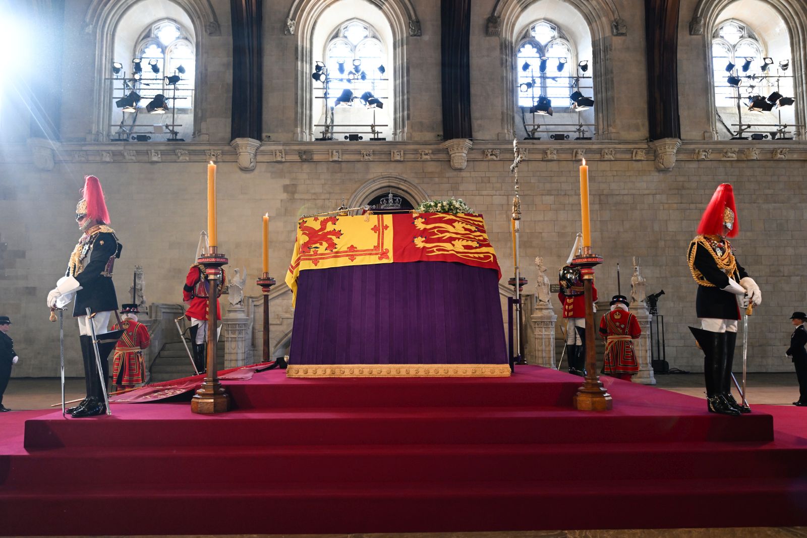 epa10184700 A handout photograph released by the UK Parliament shows the coffin of Britain's Queen Elizabeth II in Westminster Hall at the commencement of the Queen's Lying-in-State at the Palace of Westminster in London, Britain, 14 September 2022. The queen's lying in state will last for four days, ending on the morning of the state funeral on the 19 September.  EPA/UK PARLIAMENT/JESSICA TAYLOR HANDOUT -- MANDATORY CREDIT: UK PARLIAMENT/JESSICA TAYLOR -- HANDOUT EDITORIAL USE ONLY/NO SALES
