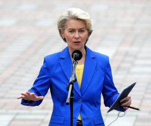 epa10185935 European Commission President Ursula von der Leyen speaks during her meeting with Ukrainian President Volodymyr Zelensky (not pictured) during their meeting in Kyiv, Ukraine, 15 September 2022. Ursula von der Leyen arrived in Kyiv to meet with top Ukrainian officials amid the Russian invasion.  EPA/SERGEY DOLZHENKO