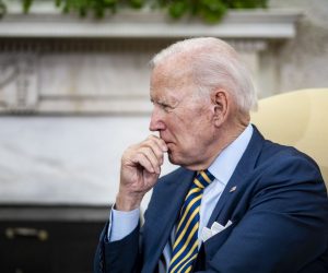 epa10188759 US President Joe Biden holds a bilateral meeting with South African President Cyril Ramaphosa (not pictured) in the Oval Office of the White House in Washington, DC, USA, on 16 September 2022. The two Presidents reaffirmed the importance of their enduring partnership, and discussed their work together to address regional and global challenges.  EPA/Pete Marovich / POOL