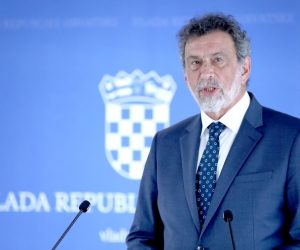 01.09.2022., Zagreb - Prije sjednice Vlade ministar Radovan Fuchs je komentirao pocetak nove skolske godine.
 Photo: Patrik Macek/PIXSELL