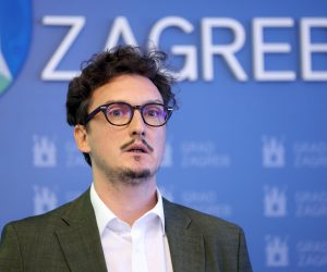 01.09.2022., Zagreb - Gradonacelnik Grada Zagreba Tomislav Tomasevic te predstavnici Zagrebackog holdinga - podruznice Cistoca predstavili su pripremne aktivnosti vezane za uvodjenje novog modela prikupljanja mijesanog komunalnog otpada.  Davor Vic, voditelj Podruznice Cistoca.  Photo: Igor Kralj/PIXSELL