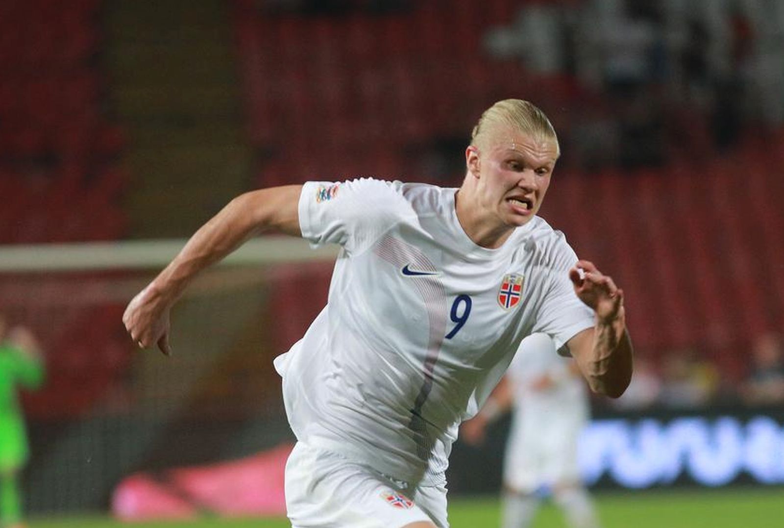 02, June, 2022, Belgrade - The UEFA Nations League, League B match between the national teams of Serbia and Norway was played at the Rajko Mitic Stadium. Erling Haaland, #9 (Norway), Milos Veljkovic, #15 (Serbia). Photo: Milos Tesic/ATAImages

02, jun, 2022, Beograd - Utakmica UEFA Lige Nacije, divizije B izmedju reprezentacija Srbije i Norveske odigrana je na stadionu Rajko Mitic. Photo: Milos Tesic/ATAImages Photo: Milos Tesic/ATA Images/PIXSELL