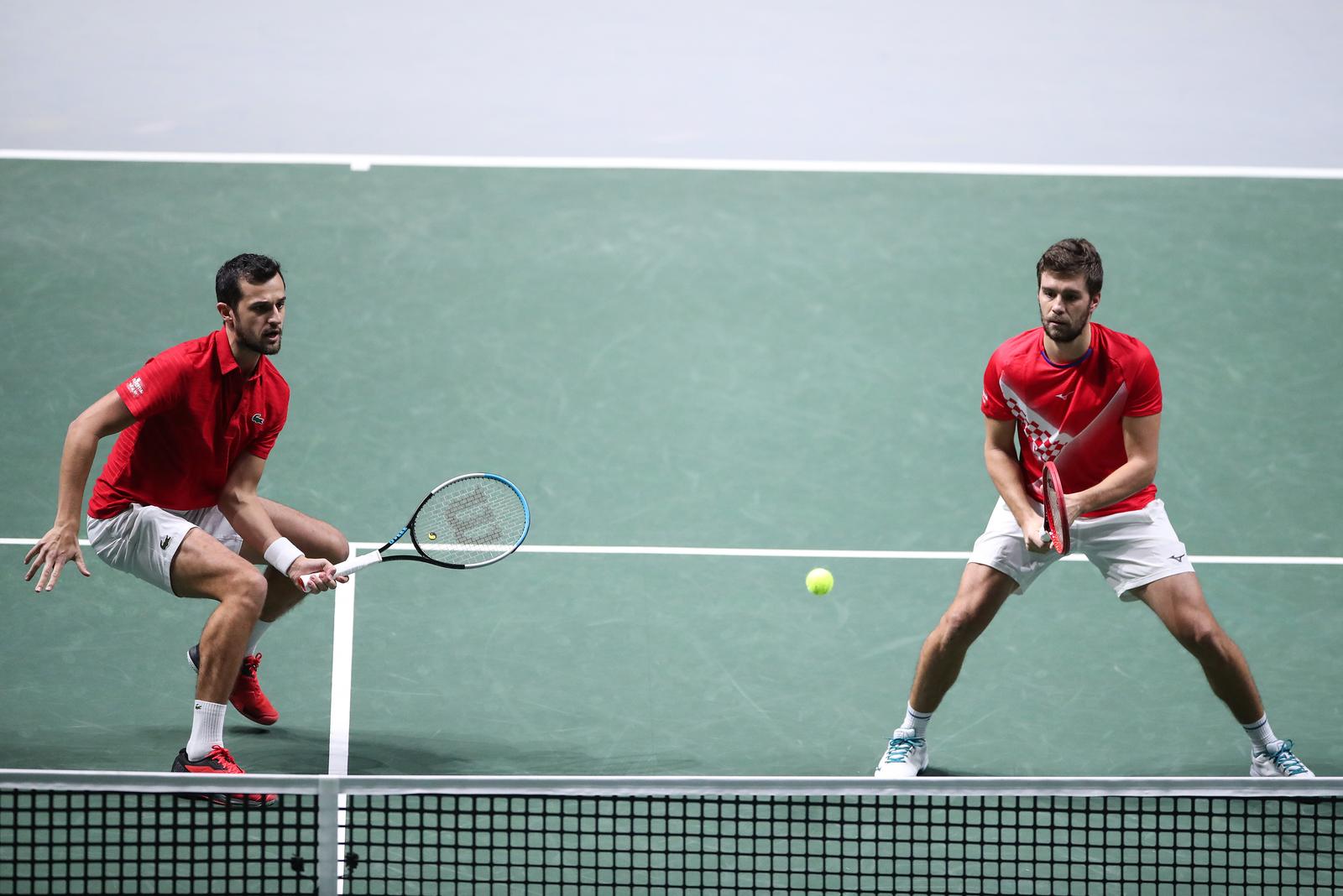 03.12.2021., Arena Madrid, Madrid, Spanjolska - Davis kup, polufinale, Hrvatska - Srbija. Mate Pavic i Nikola Mektic u trecem mecu igraju protiv Filipa Krajinovica i Novaka Djokovica Photo: Sanjin Strukic/PIXSELL