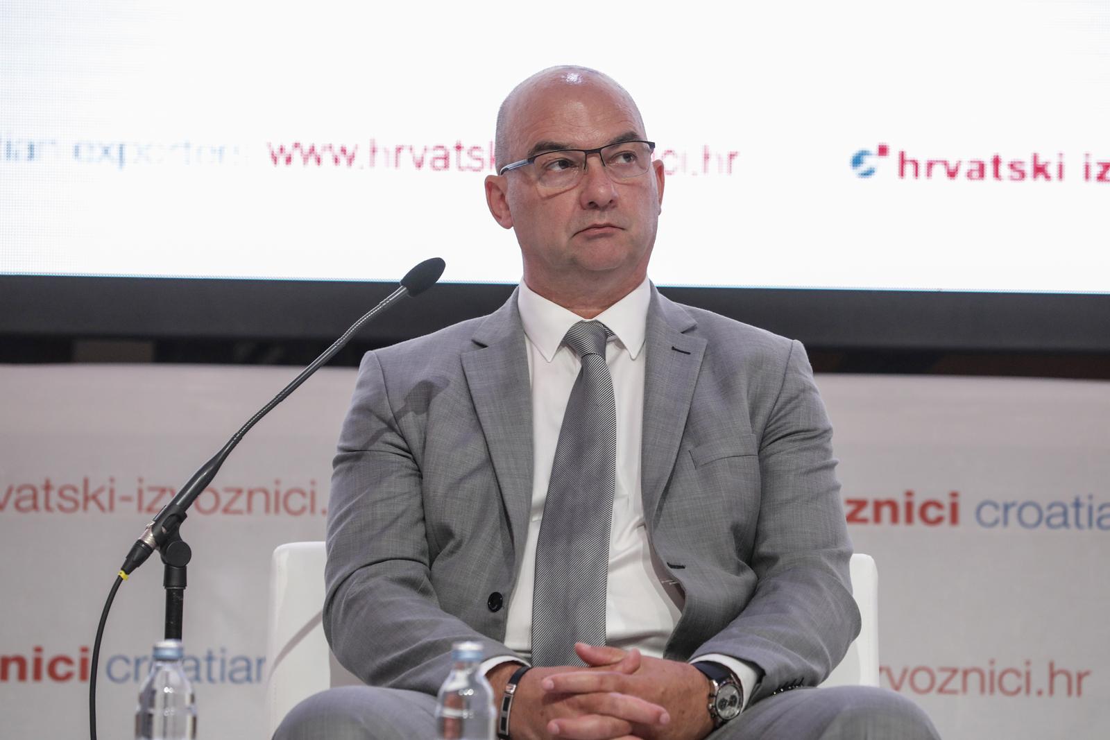 04.07.2022.,Zagreb, u Hotelu Westin odrzana 17. konvencija Hrvatskih izvoznika i 15. dodjela nagrada Zlatni kljuc najboljim izvoznicima u 2021. godini. Panel rasprava na temu Izvozi izvozne izvrsnosti. Drzavni tajnik Ivo Milatic  Photo: Robert Anic/PIXSELL