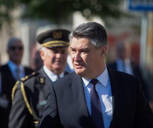 05.08.2022., Knin - Sredisnja svecanost obiljezavanja Dana pobjede i domovinske zahvalnosti, Dana hrvatskih branitelja i 27. obljetnice vojno-redarstvene operacije Oluja. Polaganje vijenaca i svijeca ispred Spomenika hrvatske pobjede "Oluja 95". Predsjednik RH Zoran Milanovic Photo: Sime Zelic/PIXSELL