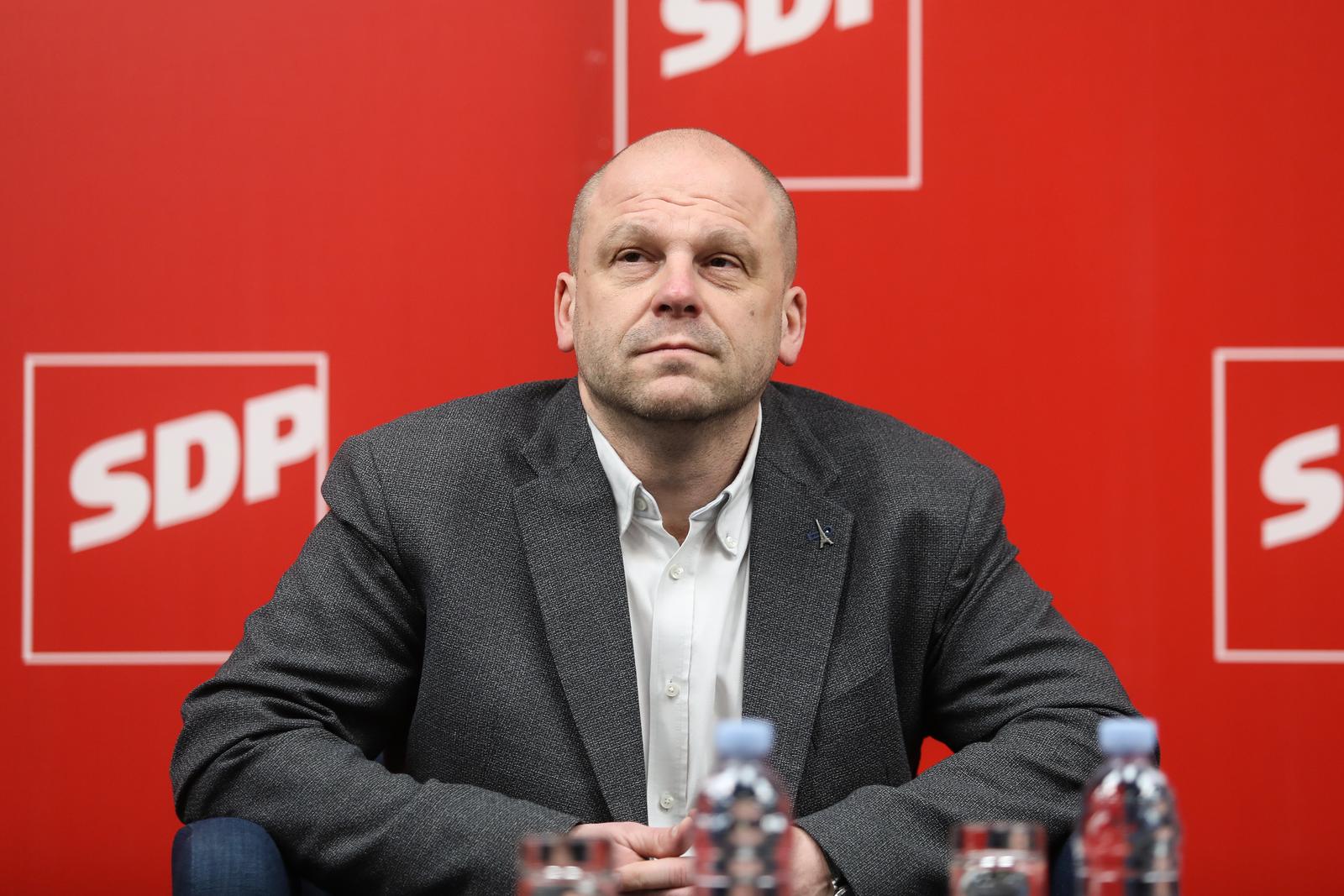 07.03.2022., Zagreb - U povodu Medjunarodnog dana zena, u sredisnjici SDP-a na Iblerovom trgu odrzao se okrugli stol pod nazivom "Jednake mogunosti, jedini smjer" u organizaciji Socijaldemokratskog foruma zena Hrvatske. profesor s katedre za radno i socijalno pravo na Pravnom fakultetu Sveucilista u Zagrebu i predsjednik SDP-a Zagreb Viktor Gotovac. Photo: Tomislav Miletic/PIXSELL