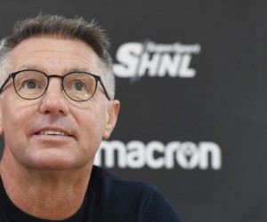 08.09.2022., Sibenik - Uoci utakmice sa Hajdukom u nogometnome klubu Sibenik odrzana je konferencija za medije na kojoj su prisustvovali trener Damir Canadi i Bernardo Matic. Photo: Hrvoje Jelavic/PIXSELL