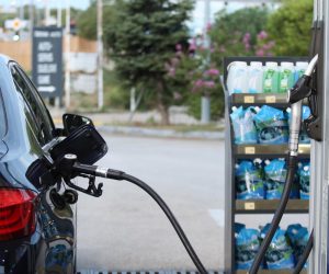 09.08.2022., Sibenik - Od ponoci nize cijene goriva na benzinskim postajama sirom Hrvatske. Photo: Dusko Jaramaz/PIXSELL