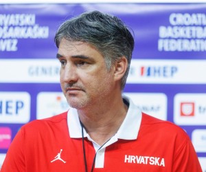 09.08.2022., Opatija - Trening hrvatskih kosarkaskih reprezentativaca u dvorani Marino Cvetkovic u Opatiji. Izbornik hrvatske reprezentacije Damir Mulaomerovic.  Photo: Nel Pavletic/PIXSELL