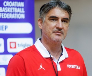 09.08.2022., Opatija - Trening hrvatskih kosarkaskih reprezentativaca u dvorani Marino Cvetkovic u Opatiji. Izbornik hrvatske reprezentacije Damir Mulaomerovic.  Photo: Nel Pavletic/PIXSELL