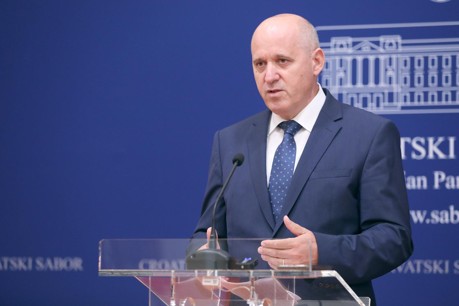 09.09.2022., Zagreb - Na konferenciji za medije Kluba zastupnika HDZ-a odrzanoj u Saboru o temi „Vladin paket mjera za zastitu kucanstava i gospodarstva od rasta cijena“ govorili su zastupnici Branko Bacic i Marko Pavic.
 Photo: Patrik Macek/PIXSELL