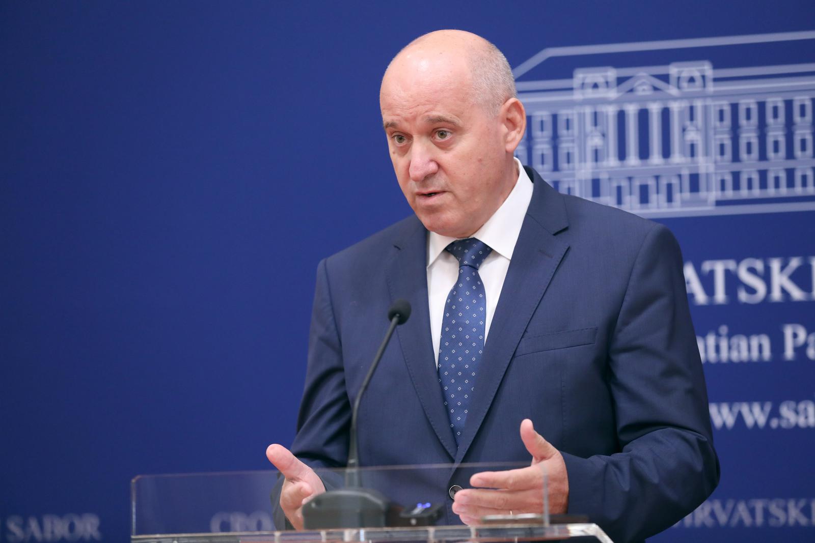 09.09.2022., Zagreb - Na konferenciji za medije Kluba zastupnika HDZ-a odrzanoj u Saboru o temi „Vladin paket mjera za zastitu kucanstava i gospodarstva od rasta cijena“ govorili su zastupnici Branko Bacic i Marko Pavic.
 Photo: Patrik Macek/PIXSELL