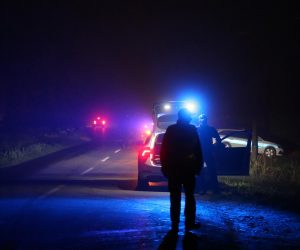 10.09.2022.,Oko 21:30 doslo je do sudara vlakova izmedju Okucana i Novske, kod stajalista Rajic.Vatrogasci i pripadnici HGSS-a dolaze na mjesto nesrece Photo: Matija Habljak/PIXSELL