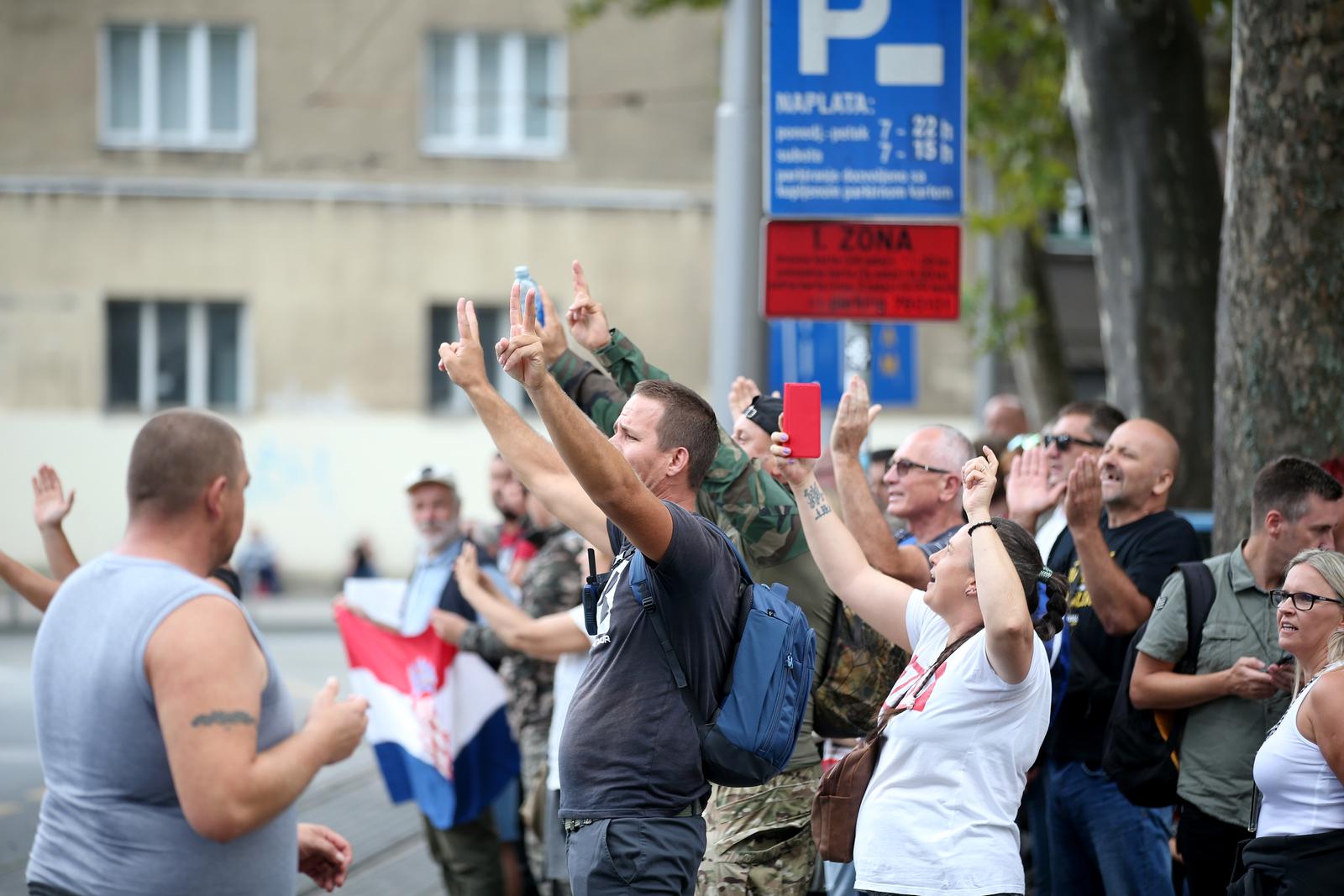 10.09.2022., Zagreb - Prosvjed "Dajemo vam otkaz" ispred sjedista HDZ-a. Photo: Matija Habljak/PIXSELL