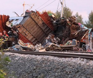 10.09.2022. Novska, Rajici - iskljucivanje struje na mjestu nesrece gdje su se sudarili putnicki i teretni vlak, kako bi se moglo krenuti sa micanjem unistenih vagona. Photo: Edina Zuko/PIXSELL Photo: Edina Zuko/PIXSELL