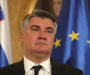 12.09.2022., Brdo kod Kranja, Slovenija - 11. godisnji sastanku na vrhu sefova drzava Procesa Brdo-Brijuni odrzao se u Brdu kod Kranja u Sloveniji. Predsjednik Republike Zoran Milanovic, kao supredsjedatelj, zajedno sa slovenskim predsjednikom Borutom Pahorom, bio je domacin sastanka. Uz domacine sastanku su prisistvovali i predsjednik Republike Albanije Bajram Begaj, clanovi Predsjednistva Bosne i Hercegovine Zeljko Komsic, Milorad Dodik i Sefik Dzaferovic, predsjednik Crne Gore Milo Djukanovic, predsjednica Republike Kosovo Vjosa Osmani, predsjednik Republike Sjeverne Makedonije Stevo Pendarovski i predsjednik Republike Srbije Aleksandar Vucic. Izjave za medije Predsjednika Republike Slovenije Boruta Pahora i Predsjednika Republike Hrvatske Zorana Milanovica.   Photo: Goran Stanzl/PIXSELL