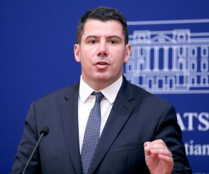 13.07.2022., Zagreb - Na konferenciji za medije Kluba zastupnika Mosta odrzanoj u Saboru o temi: "Tko asistira HDZ-u u ubijanju referenduma? U kojem grmu lezi zeton?" govorio zastupnik Nikola Grmoja.  Photo: Patrik Macek/PIXSELL