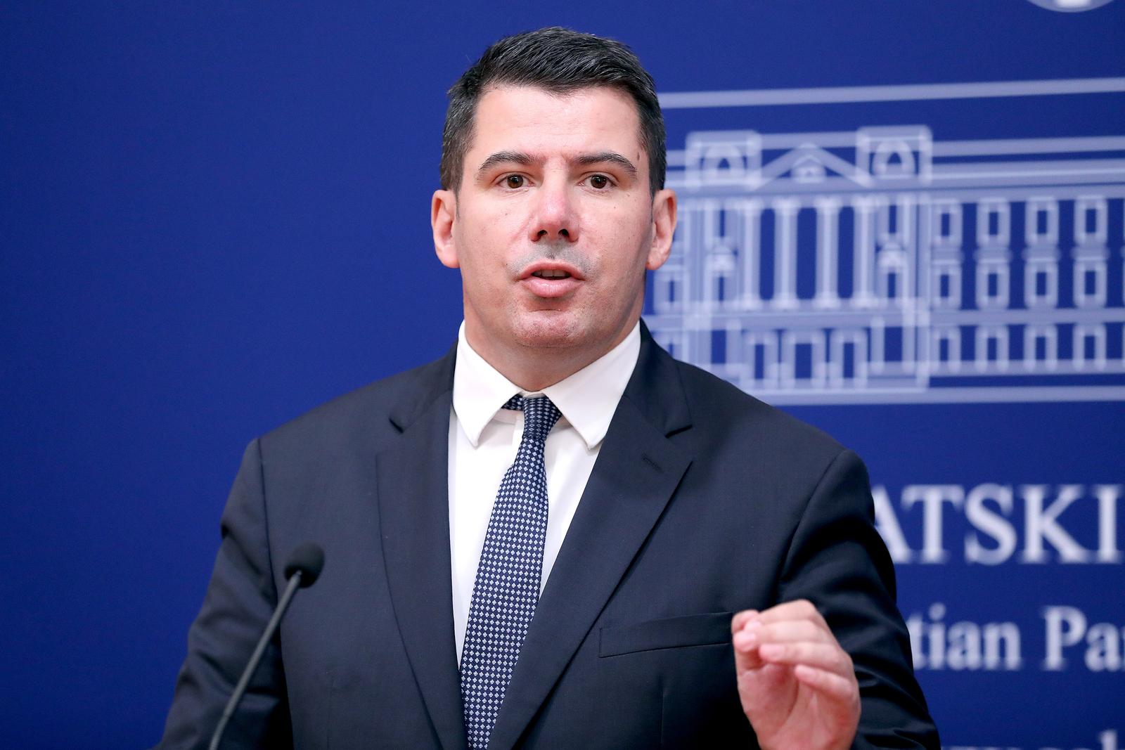 13.07.2022., Zagreb - Na konferenciji za medije Kluba zastupnika Mosta odrzanoj u Saboru o temi: "Tko asistira HDZ-u u ubijanju referenduma? U kojem grmu lezi zeton?" govorio zastupnik Nikola Grmoja.  Photo: Patrik Macek/PIXSELL