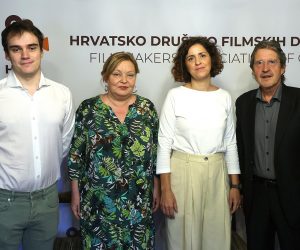 13.09.2022., Zagreb - Hrvatsko drustvo filmskih djelatnika (HDFD) odrzalo je konferenciju za medije na kojoj su predstavili hrvatskog kandidata za 95. nagradu Oscar Americke akademije filmske umjetnosti i znanosti, u kategoriji Najbolji medjunarodni film. Pobijedio je film Sigurno mjesto redatelja Juraja Lerotica. Goran Ribaric, predsjednik zirija, predsjednica HDFD-a Ksenija Marinkovic, producentica filma Miljenka Cogelja i ravnatelj Hrvatskog audiovizualnog centra, Chris Marcich.   Photo: Goran Stanzl/PIXSELL