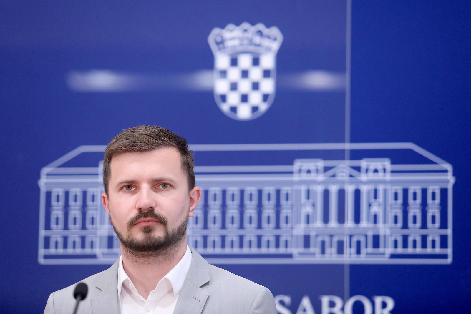 14.04.2021., Zagreb - Na konferenciji za medije zastupnik Davor Nadji govorio je o temi "Nacionalni plan oporavka i otpornosti".rPhoto: Patrik Macek/PIXSELL