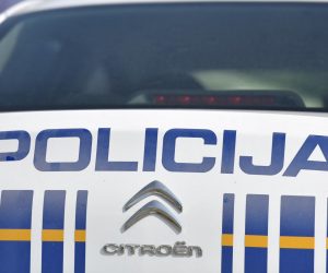 Vozila policije i vatrogasaca 14.10.2018., Vodice - Policija i vatrogascirrPhoto: Hrvoje Jelavic/PIXSELL