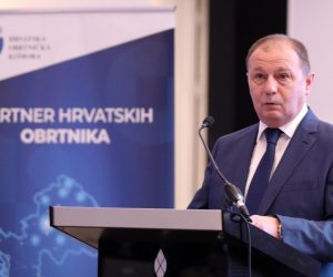 15.11.2021., Sibenik - U hotelskom naselju Solaris svecano je otvoren 33. Kongres ugostitelja i turistickih djelatnika Hrvatske obrtnicke komore. Domacin Kongresa je cetvrtu  godinu zaredom Obrtnicka komora Sibensko-kninske zupanije, a pokrovitelji su  Ministarstvo turizma i sporta i Hrvatska turisticka zajednica. 
  Photo: Dusko Jaramaz/PIXSELL