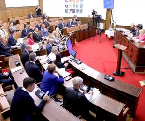 16.09.2022., Zagreb - Odbor za gospodarstvo na 43. sjednici raspravlja o slucaju INA, odnosno pljacki u plinskom poslovanju. Pred zastupnicima, od kojih su neki trazili i plenarnu sjednicu, su izvjesca regulatora HERA-e I HROTE-a. 
 Photo: Patrik Macek/PIXSELL