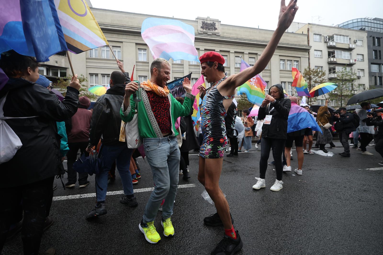 17, September, 2022, Belgrade - The organizers of Europride, despite the ban from the Ministry of Interior and the ruling of the Administrative Court, decided to exercise their democratic right and protest in front of the Administrative Court, and strong police forces are on the streets. . Photo: Milan Maricic/ATAImages.

17, septembar, 2022, Beograd - Organizatori Europrajda su i pored zabrane MUP-a i presude Upravnog suda odlucili da iskoriste svoje demokratsko pravo i izadju na protest ispred Upravnog suda, a jake policijske snage su na ulicma. . Photo: Milan Maricic/ATAImages. Photo: Milan Maricic/ATAImages./PIXSELL